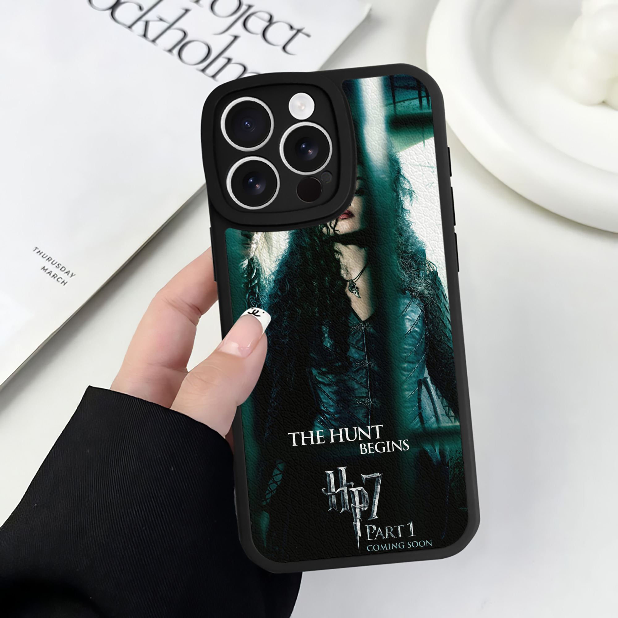（画像用） Harry Potter ハリー・ポッターシリーズ 【iPhone 16シリーズ対応】シリコンスマホケース（レザー調） 材質：シリコン